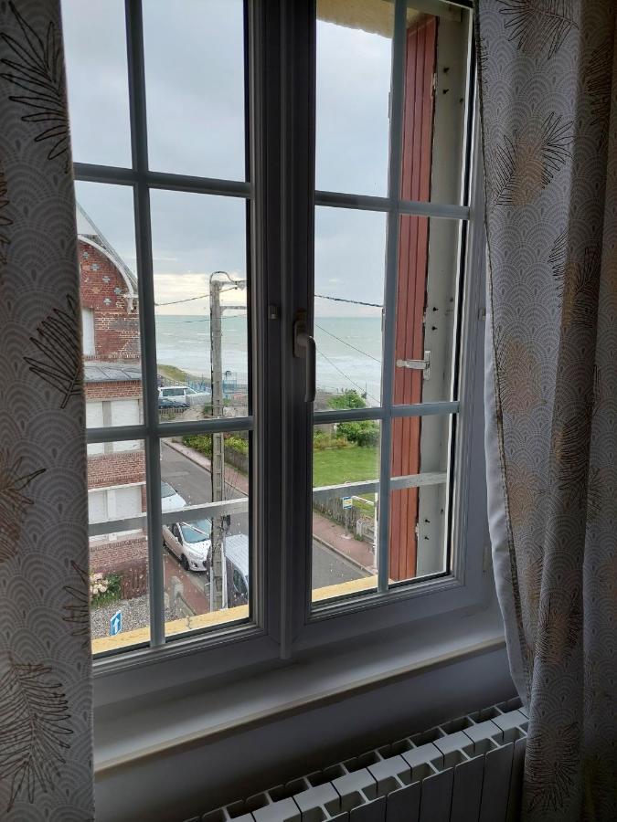 Au Gre Des Marees 2 Appartement Face A La Mer 2Eme Etage オー エクステリア 写真